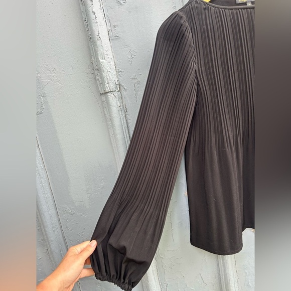 Maje Lockin Pleated Balloon Sleeve  blouse, size “2” (US6) - Picture 5 of 7